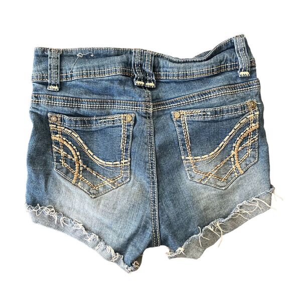 Rue21 Jean Short Junior 3 Mid rise Distressed (Sz 3/4 W13) - Picture 2 of 6